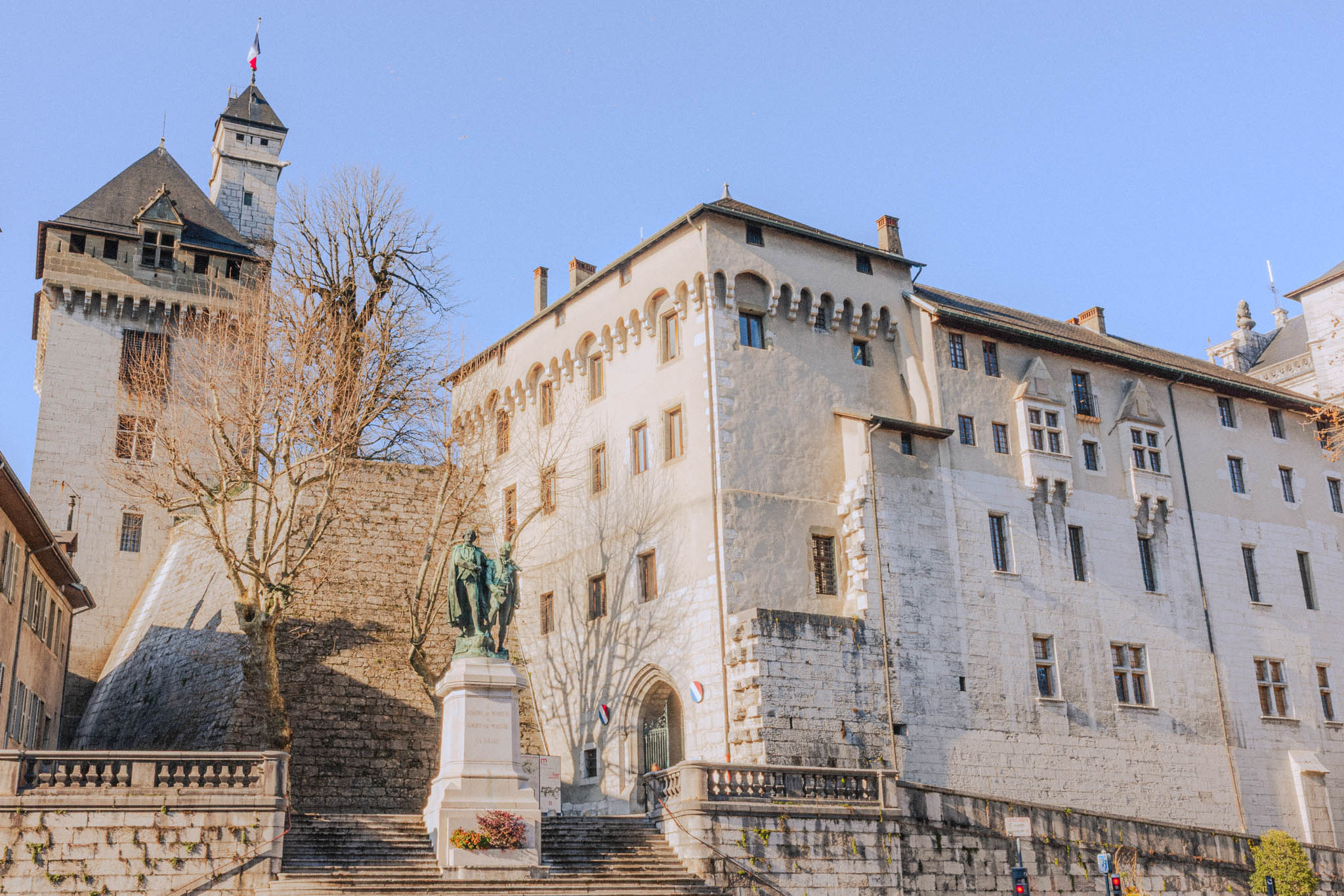 chateau-ducs-de-savoie-chambery